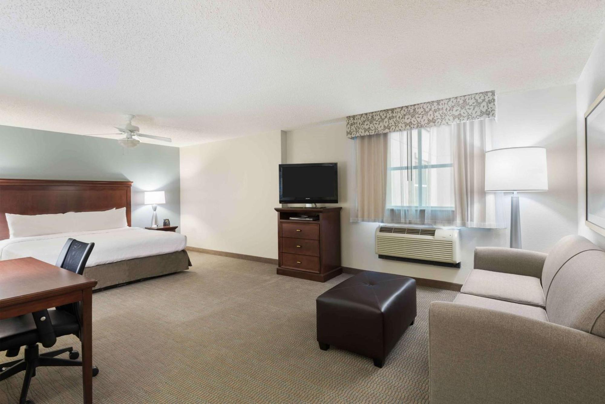 Homewood Suites by Hilton酒店坦帕机场 - 西岸 外观 照片